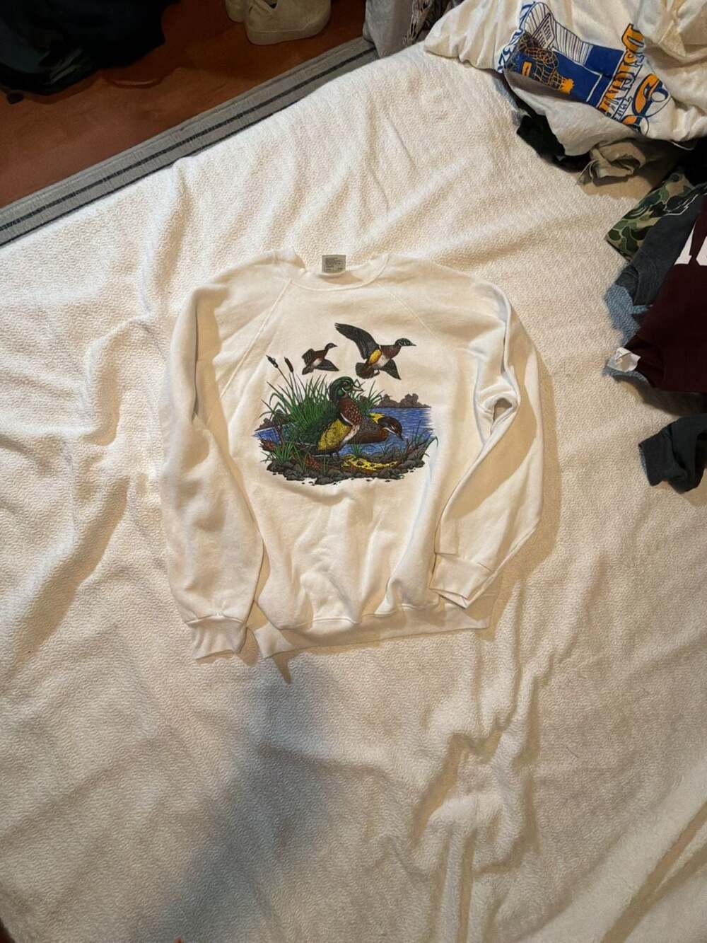 Vintage 90s Tultex Mallard Duck Nature Scene White Crewneck Sweatshirt Large